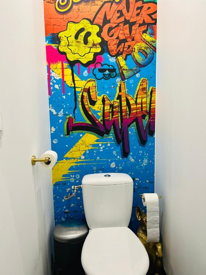 Capsule Street Art - Sauna- Jacuzzi - Playstation 5 - Billard - Netflix - Home Cinema - Terrasse Douai Bagian luar foto