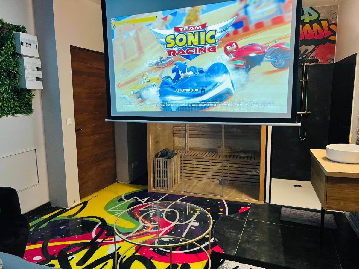 Capsule Street Art - Sauna- Jacuzzi - Playstation 5 - Billard - Netflix - Home Cinema - Terrasse Douai Bagian luar foto
