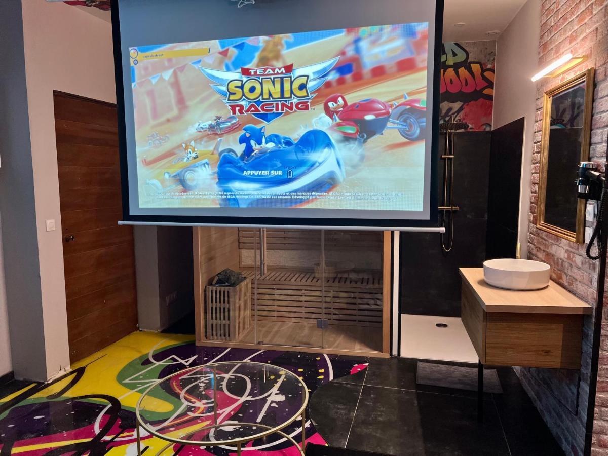Capsule Street Art - Sauna- Jacuzzi - Playstation 5 - Billard - Netflix - Home Cinema - Terrasse Douai Bagian luar foto